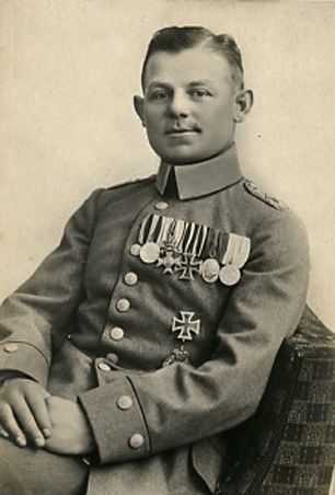Max Ritter von Müller (aviator)