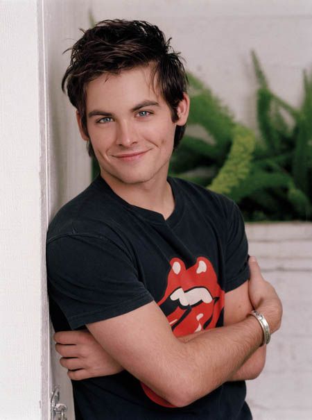 Kevin Zegers - Images Gallery