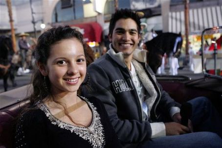 Mackenzie Rosman and Tyler Hoechlin