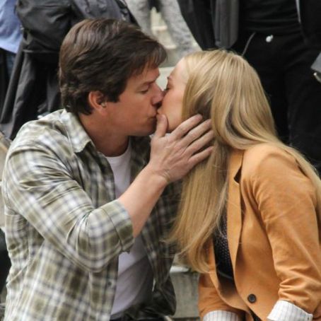 Mark Wahlberg and Amanda Seyfried