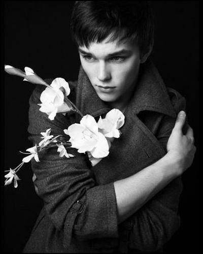 Nicholas Hoult 