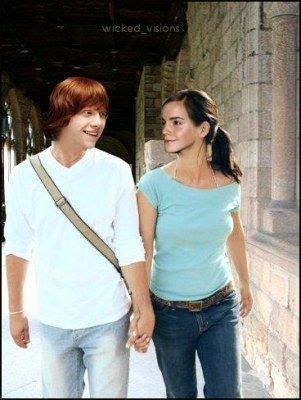 Rupert Grint and Emma Watson dating Back Photo Credit unknown
