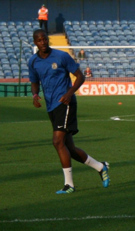 Tom Elliott (footballer)