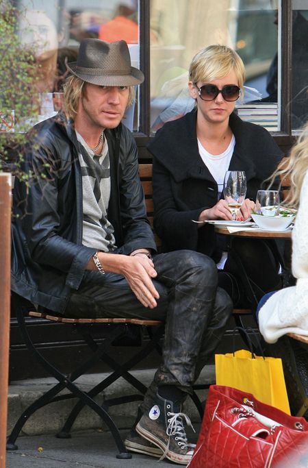Kimberly Stewart and Rhys Ifans
