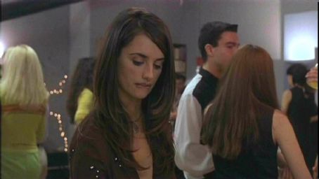 Sofia Serrano - Penelope Cruz as Sofia in drama movie Open Your Eyes - 1997 distributed by Artisan Entertainment
