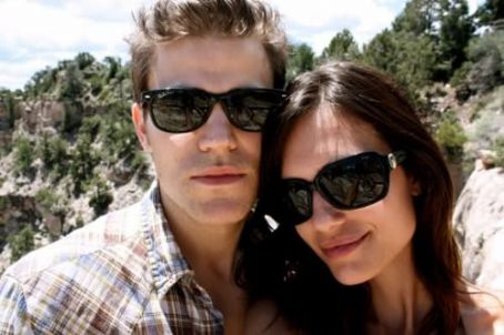 Torrey Devitto and Paul Wesley Back Photo Credit Photo Agency
