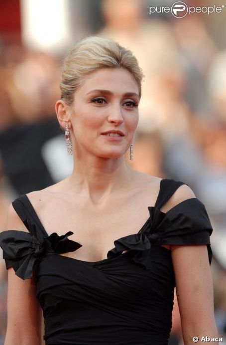 Julie Gayet - Actress Wallpapers Julie Gayet - Wallpapers