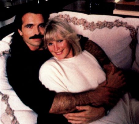 Yanni and Linda Evans