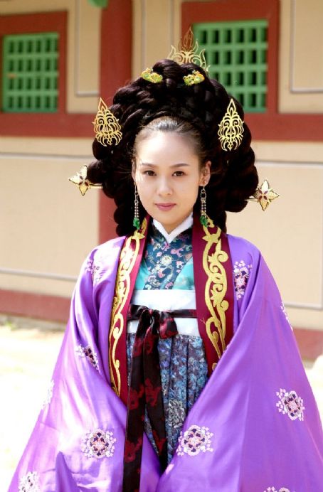 Mi-seon Jeon Pics - Mi-seon Jeon Photo Gallery - 2019 - Magazine Pictorials. Movie Stills. Event