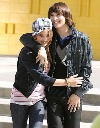 Emily Osment and Mitchel Musso 