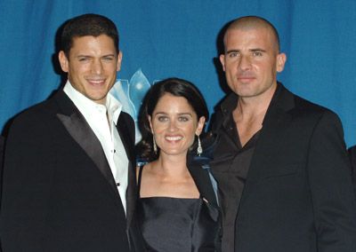 Dominic Purcell and Robin Tunney