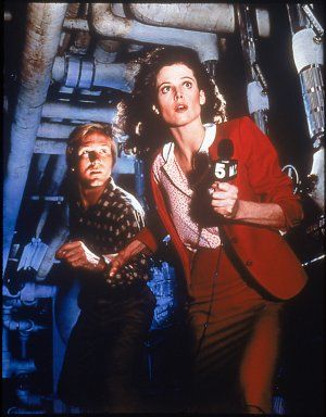 Sigourney Weaver and William Hurt