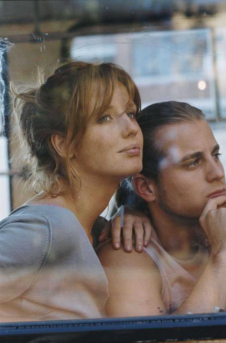 Kelly Reilly and Kevin Bishop in Russian Dolls 2006