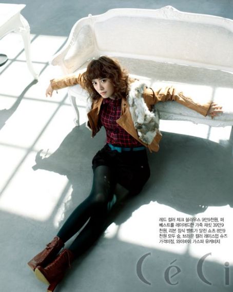 Hye-sun Koo - Goo Hye Sun for Ceci Magazine Nov 2009 winter issue