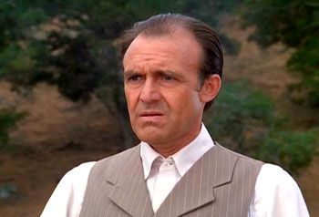 <b>Richard Bull</b> - lcbsqnx6c4i44c4n