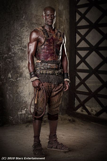  Peter Mensah As Doctore In Spartacus Blood And Sand 