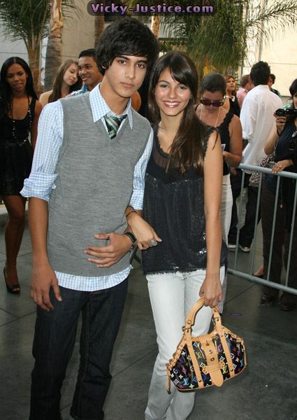 Victoria Justice and Avan Jogia Previous PictureNext Picture 