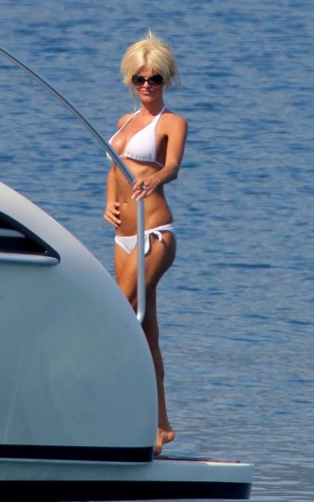 Real school girls defloration videos Nude teen beauty contest videos