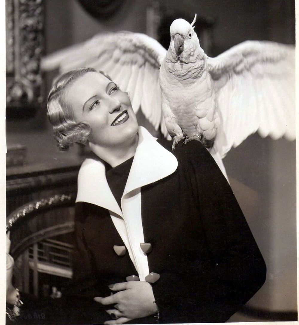 Verree Teasdale pics pictures Verree Teasdale