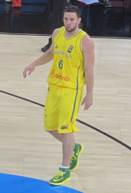Adam Gibson (basketball)