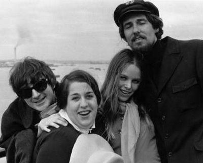 Michelle Phillips and Denny Doherty