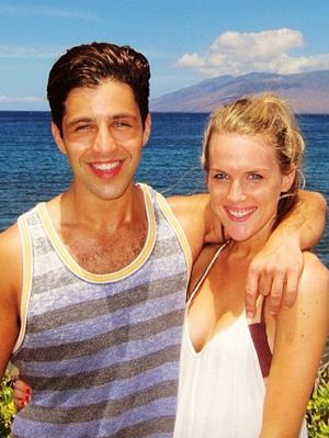 Josh Peck and Paige O'Brien - Hookup