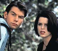 Neve Campbell and Jerry O'Connell
