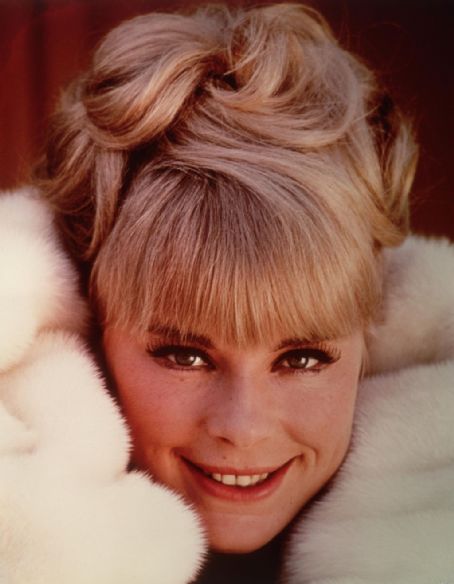 Elke Sommer Post date Posted 1 year ago Posted by sunrise1982