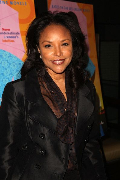 Lynn Whitfield - Images Colection