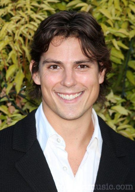 Related Links Sean Faris 0 Rate this photo