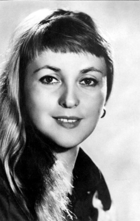 Ирина калиновская биография личная жизнь Liza Goddard - The Movie Database (tmdb) 366