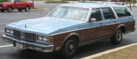 Oldsmobile Custom Cruiser