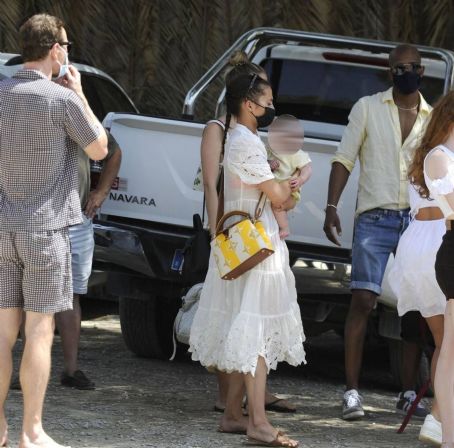 alicia vikander and michael fassbender step out for a walk with their baby  and some friends in ibiza, spain-240821_6