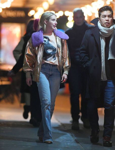 Emma Roberts – Spotted out to dinner with friends in New York