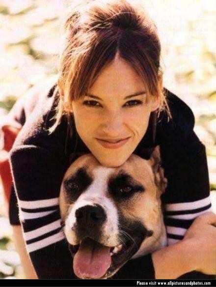 Amy Jo Johnson Famousfix