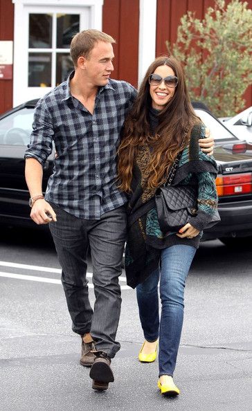 Alanis Morissette: leaves the Brentwood Country Mart