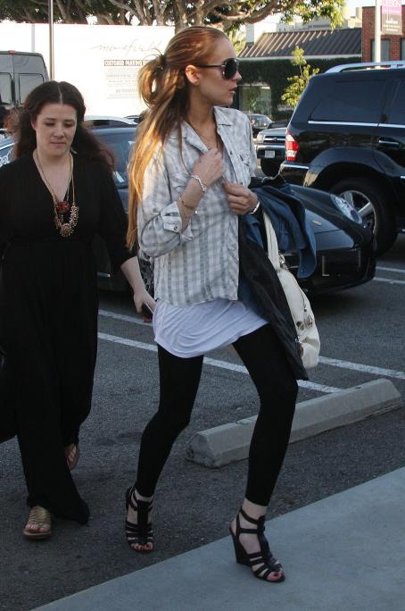 Lindsay Lohan Shopping at Maxfields in Beverly Hills June 14, 2008 – Star  Style