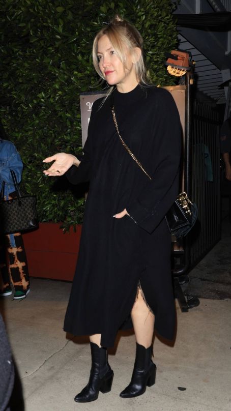 Kate Hudson – Seen at Giorgio Baldi in Santa Monica