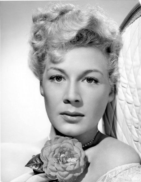 Betty Hutton Photos - Betty Hutton Picture Gallery - FamousFix - Page 2
