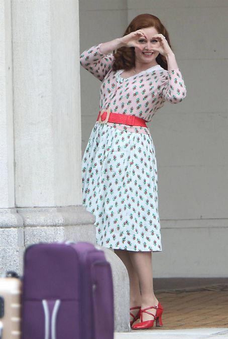 Amy Adams – Filming ‘Disenchanted’ in New York