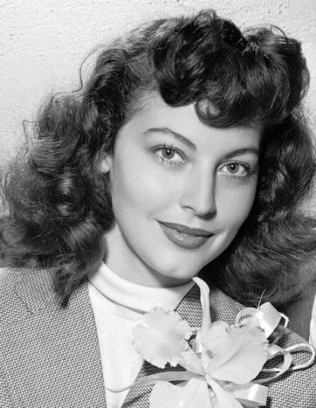 Ava Gardner Photos - Ava Gardner Picture Gallery - FamousFix - Page 10