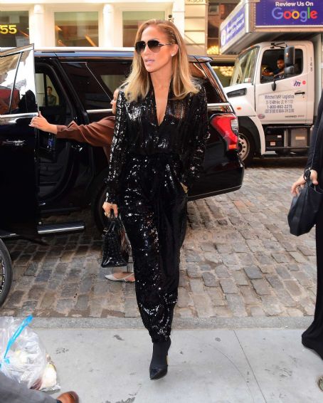 Jennifer lopez hot sale black jumpsuit