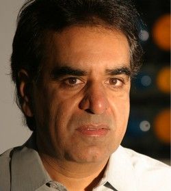 Kavi Raz