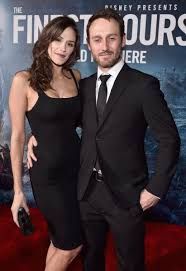 Alexa Davalos and Josh Stewart