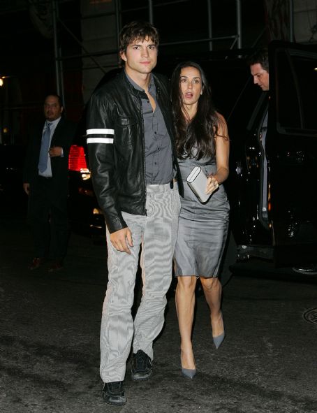 Demi Moore Afterparty For Ashton Kutchers Performance At Saturday Night Live 13042008 1193