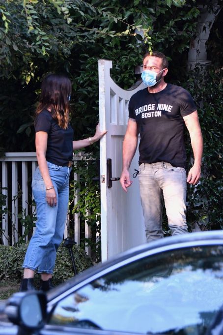 Ben Affleck and Ana de Armas – Leaving kids at ex Jennifer Garner’s