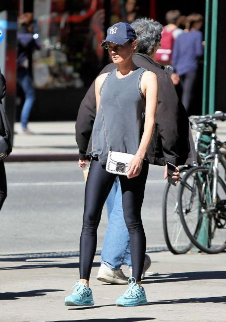 Diane Kruger Leaving the Gym January 24, 2014 – Star Style