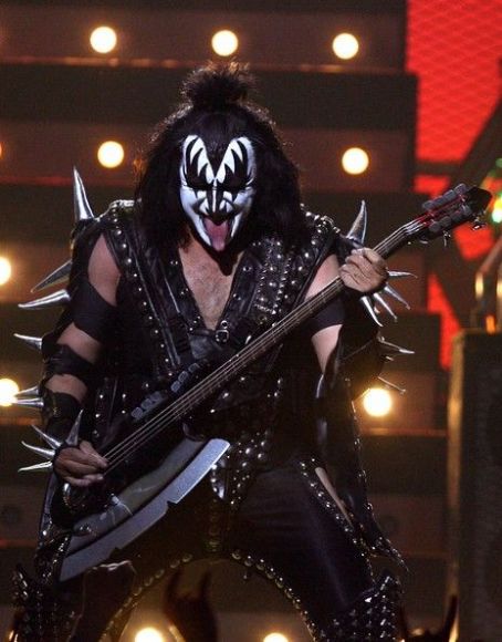 Gene Simmons of Kiss performs during the VH1 Rock Honors at the ...