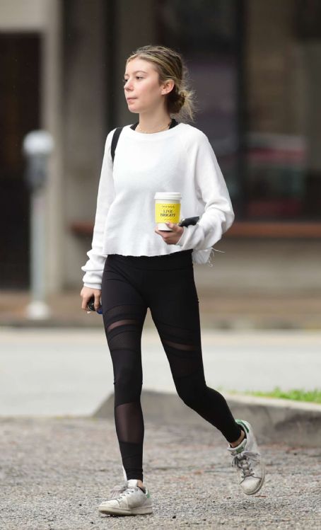 Genevieve Hannelius in Tights – Out in Los Angeles