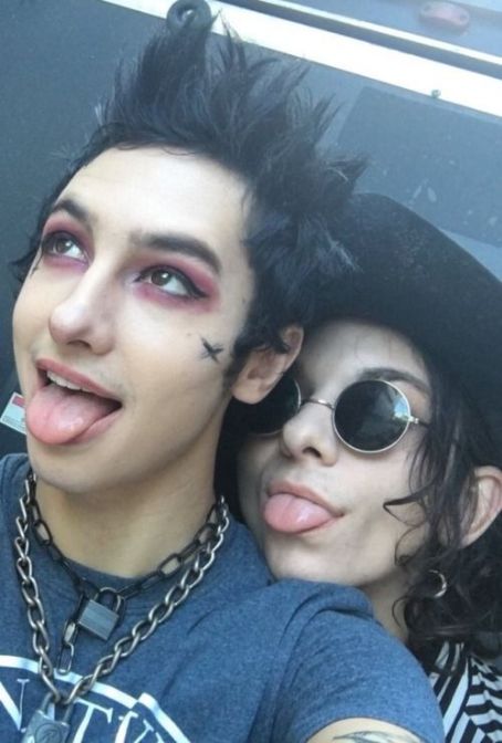 Who is Remington Leith dating? Remington Leith girlfriend, wife